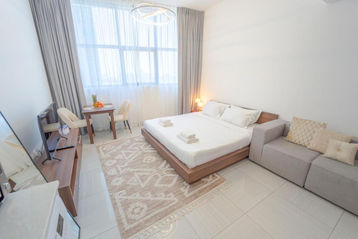 Aws Homes - Fully Equipped Cozy Apartment Dubai